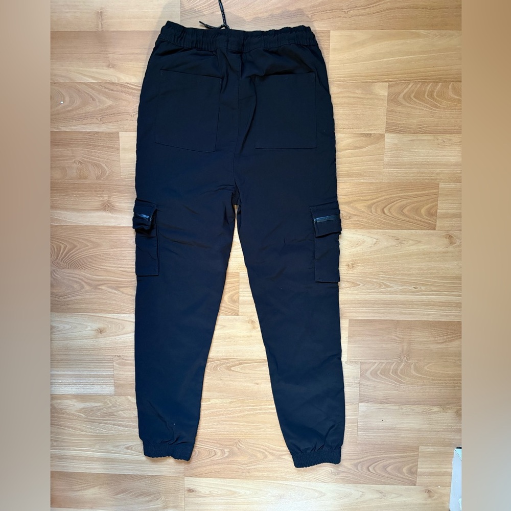 Boy's Black Cargo Pants - Picture 4 of 4